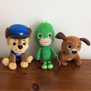 Lot of Three Disney Characters Plush Paw Patrol & Dr McStuffins Findo